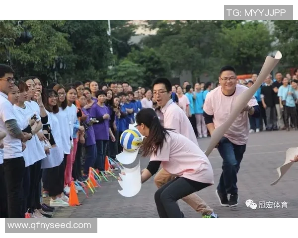 重庆滑板队战术解析：如何在赛场上实现团队协作与个人突破